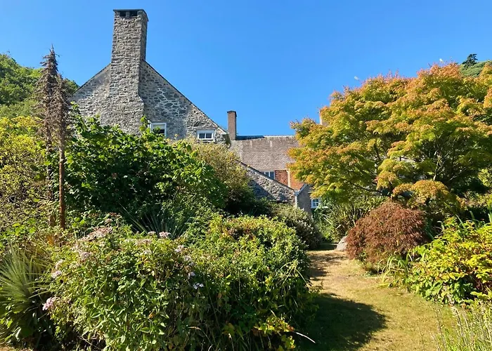 Worthy Manor