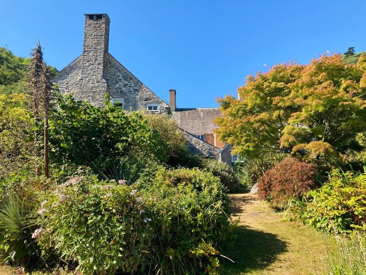 Worthy Manor *